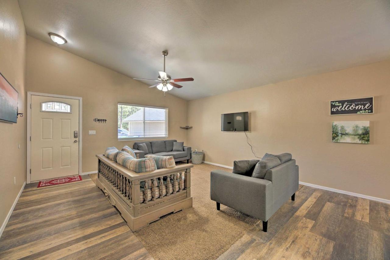 Ferienhaus Show With Fenced Yard, Near Parks And Golf!