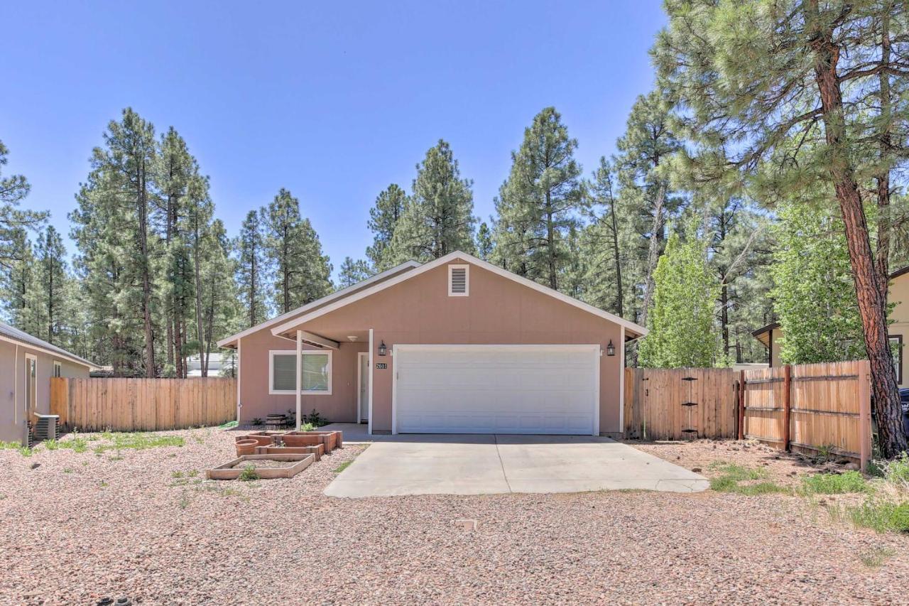 Ferienhaus Show With Fenced Yard, Near Parks And Golf!